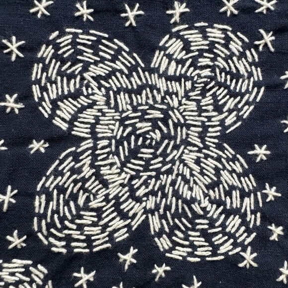 Vintage Hand-Embroidered Indigo Cotton Top Floral Star Pattern Boho Ethnic M/L - Picture 3 of 7